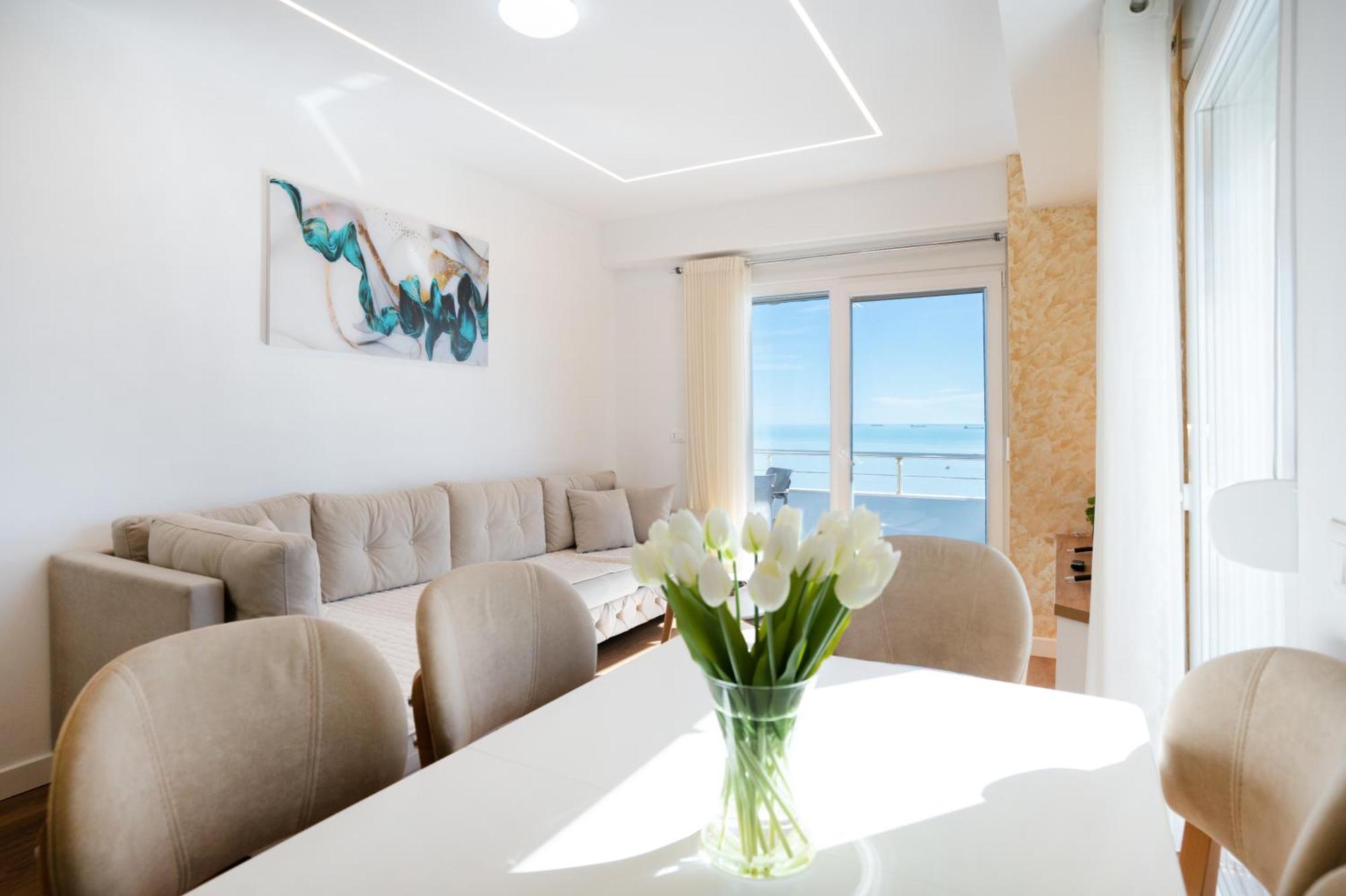 The Blue Pearl Apartment 2 Дуррес Экстерьер фото