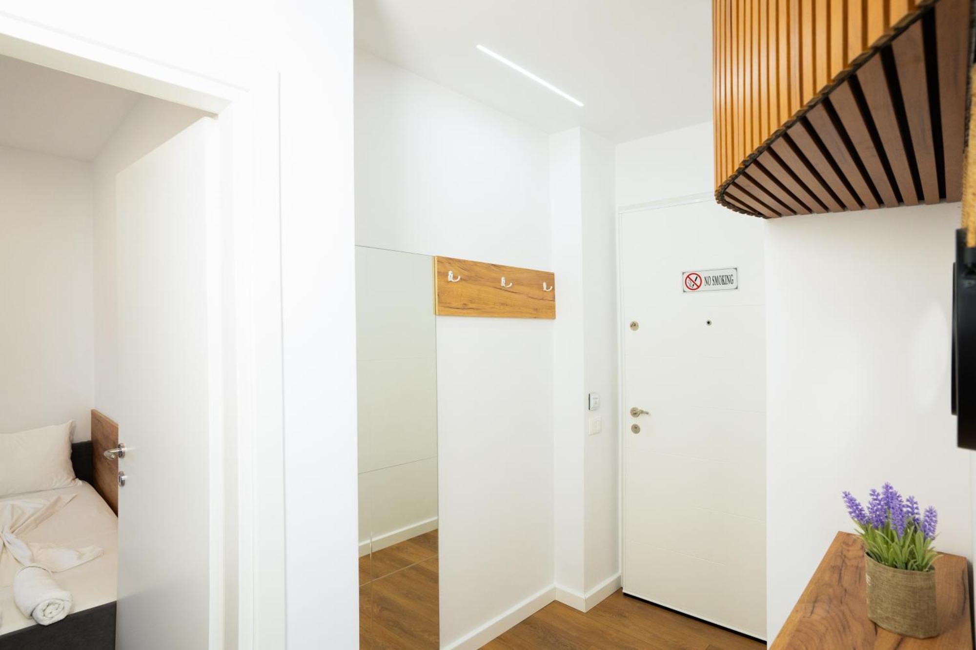 The Blue Pearl Apartment 2 Дуррес Экстерьер фото