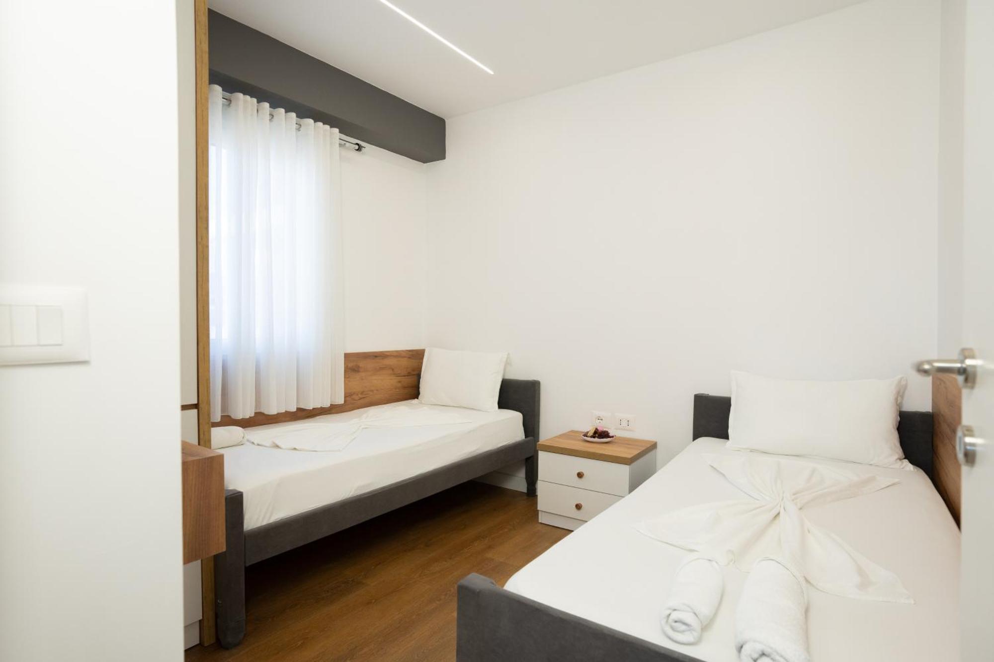 The Blue Pearl Apartment 2 Дуррес Экстерьер фото