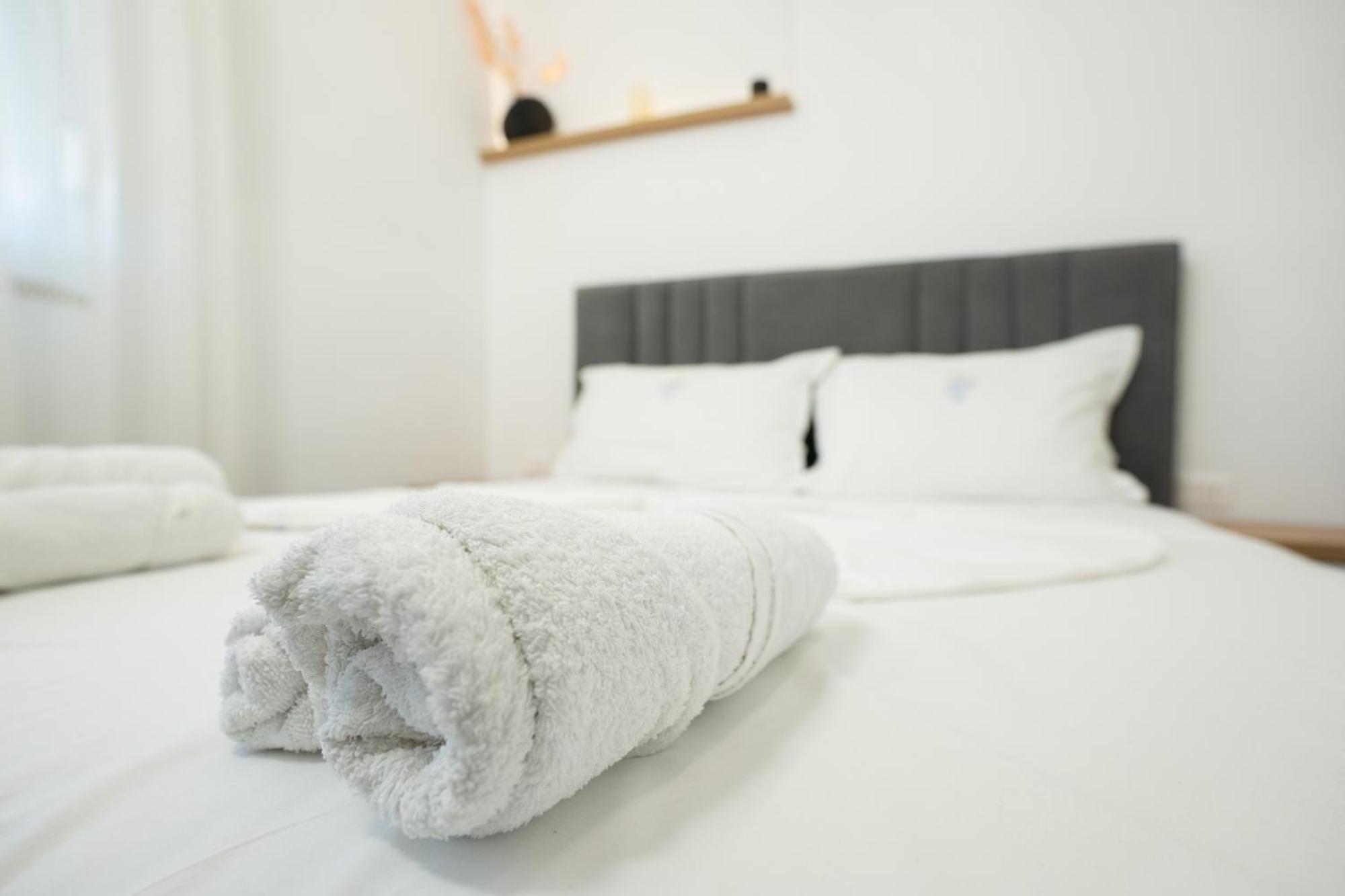 The Blue Pearl Apartment 2 Дуррес Экстерьер фото
