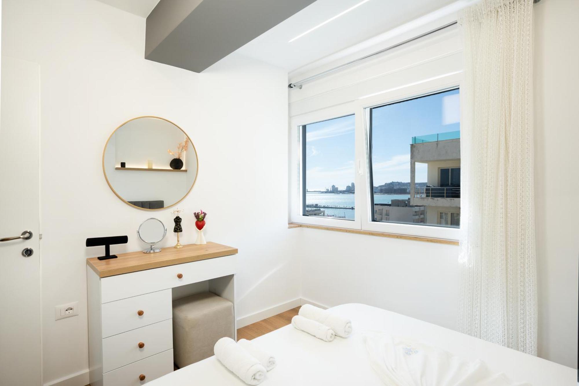 The Blue Pearl Apartment 2 Дуррес Экстерьер фото
